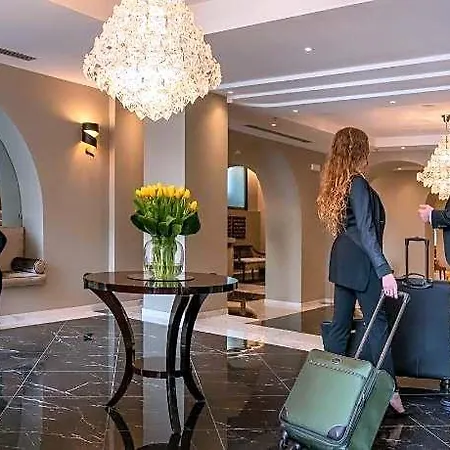 Hotel Astoria 4*