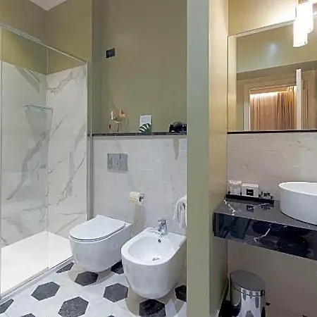 Astoria 4*