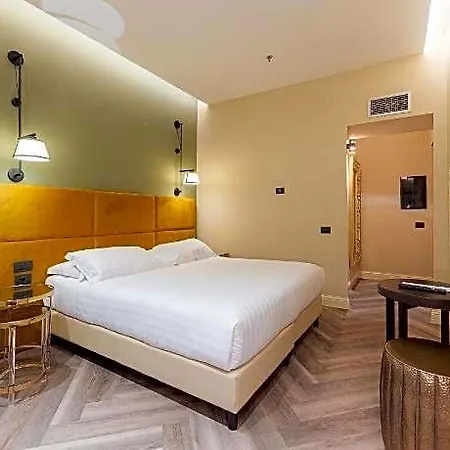 Astoria 4*